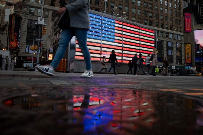 U.S. STOCKS climbed the most since January Tuesday. / BLOOMBERG NEWS FILE PHOTO/ MICHAEL NAGLE