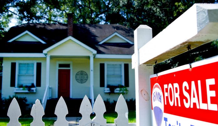 THE HOME PRICE INDEX in Rhode Island increased 4.4% year over year in April. / BLOOMBERG NEWS FILE PHOTO/DERICK E. HINGLE THE HOME PRICE INDEX for single-family homes in Rhode Island in May increased 4.4% year over year. / BLOOMBERG NEWS FILE PHOTO/DERICK E. HINGLE