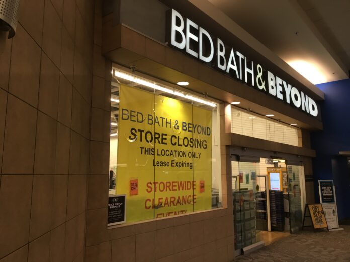 bed bath beyond business hours