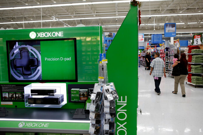 CITIZENS BANK announced a partnership with software giant Microsoft and online retail giant Amazon to provide no-interest financing for consumers wanting to buy the Xbox All Access program. Shown here is an Xbox One video game console at a Wal-Mart store in Los Angeles / BLOOMBERG NEWS FILE PHOTO/PATRICK T. FALLON CITIZENS BANK announced a partnership with software giant Microsoft and online retail giant Amazon to provide no-interest financing for consumers wanting to buy the Xbox All Access program. Shown here is an Xbox One video game console at a Wal-Mart store in Los Angeles / BLOOMBERG NEWS FILE PHOTO/PATRICK T. FALLON